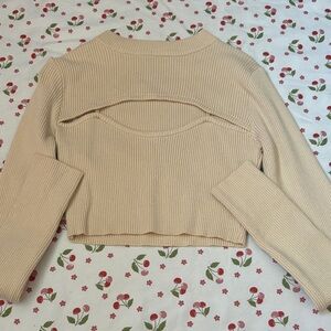 Beige Chest Cut Out Cropped Long Sleeve SHEIN M